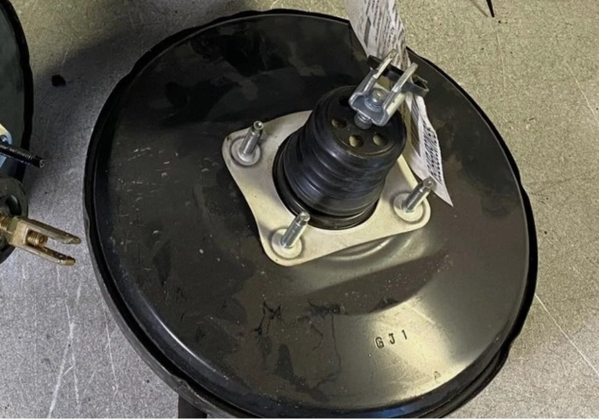 2005-08 CADILLAC STS BRAKE BOOSTER 89060213 NEW OEM GM