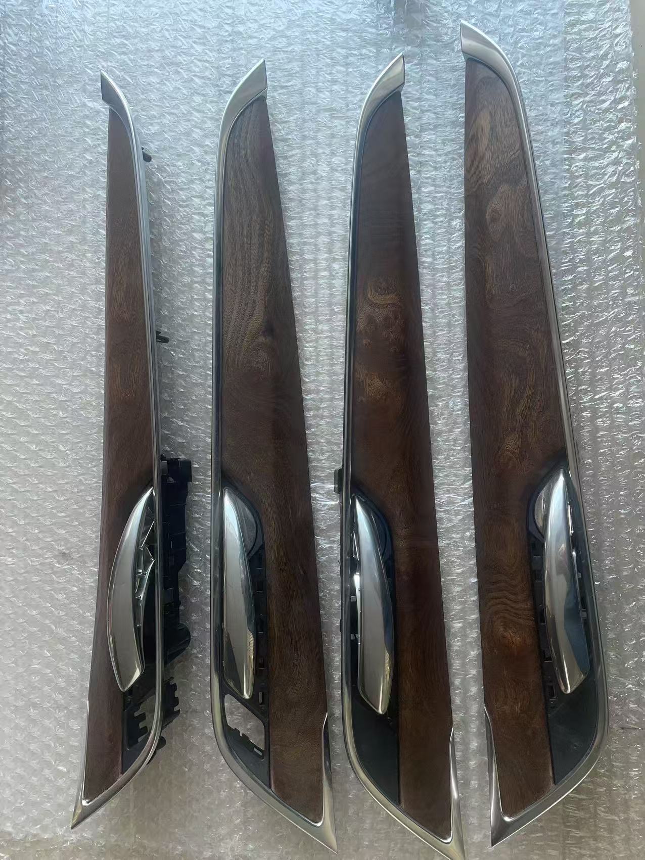 2020-2025 Cadillac XT5 XT6 DOOR APPLIQUE TRIM L+R NEW OEM GM 2pcs 4pcs