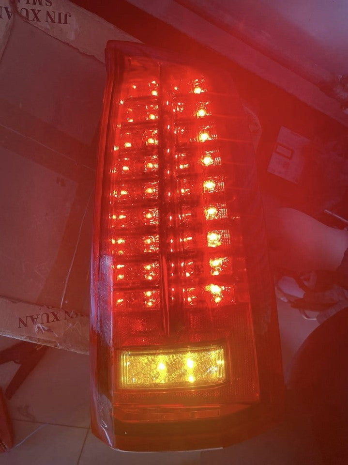 2005-2011 CADILLAC STS LED ECE RED EXPORT TAILLIGHTS PAIR SET NEW USED OEM