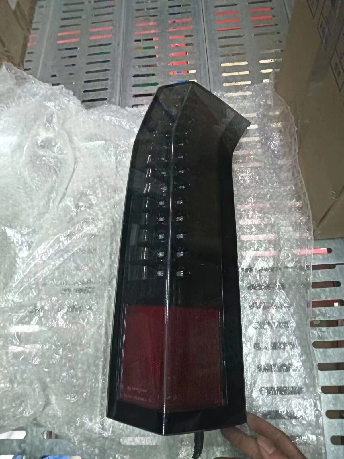 2004-2009 CADILLAC SRX LED ECE EURO EXPORT TAILLIGHTS USED OEM GM