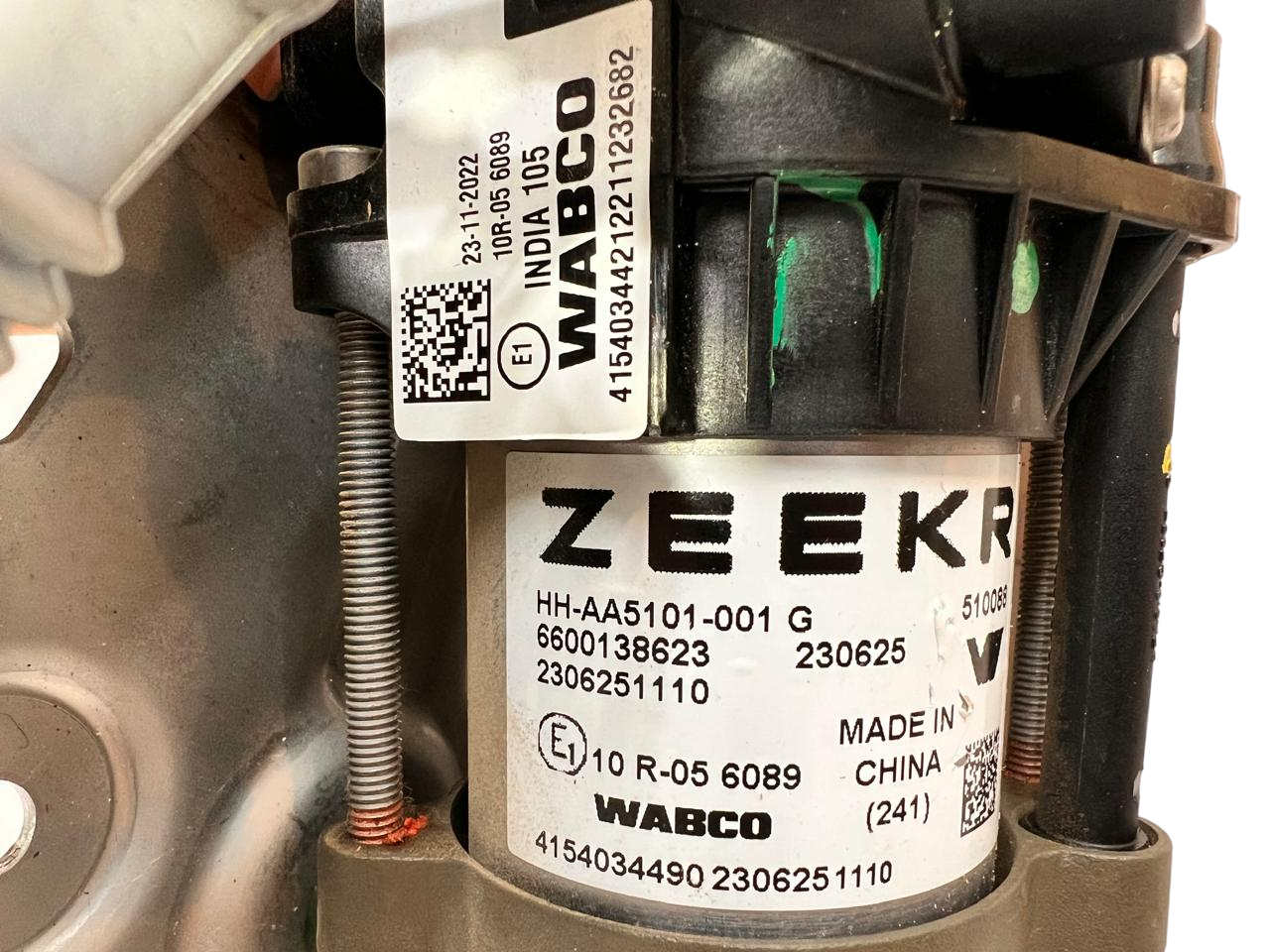 2021-2025 ZEEKR 001 AIR SUSPENSION COMPRESSOR USED NEW OEM