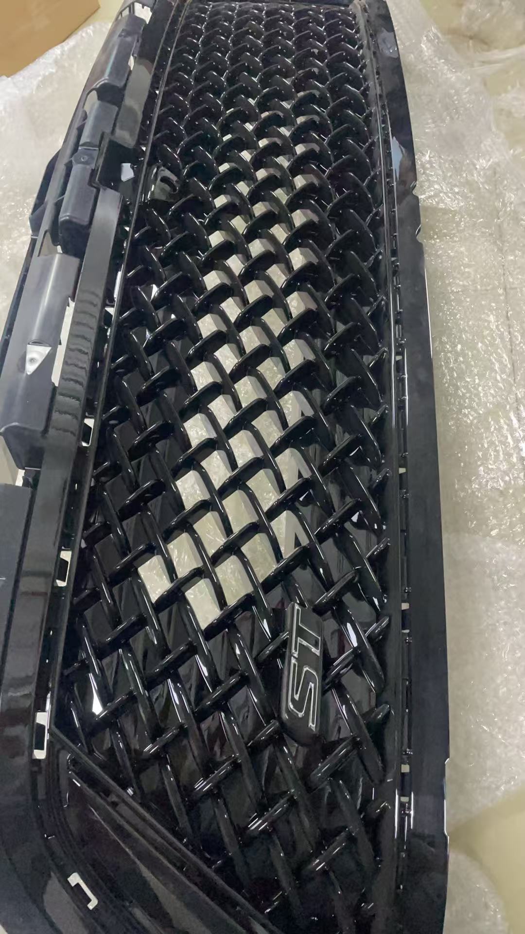 2024 - 2026 BUICK ENVISION ST SPORT TOURING GRILLE OEM 26475075 26475072 NEW