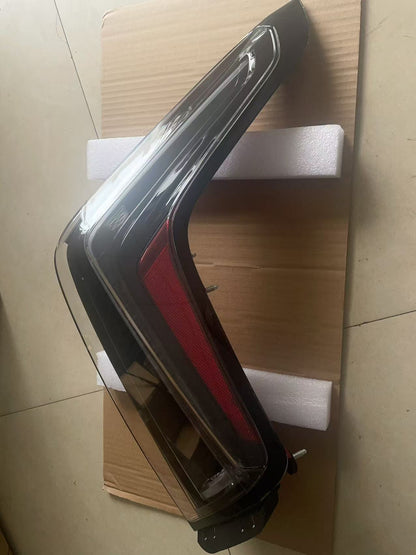 2017-2025 CADILLAC XT5 CLEAR TAILLIGHTS PAIR SET NEW