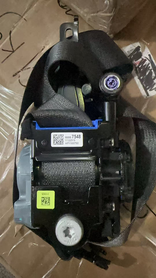 2024-2027 CHEVROLET TRAX FRONT LEFT DRIVER SEAT BELT RETRACTOR NEW OEM GM