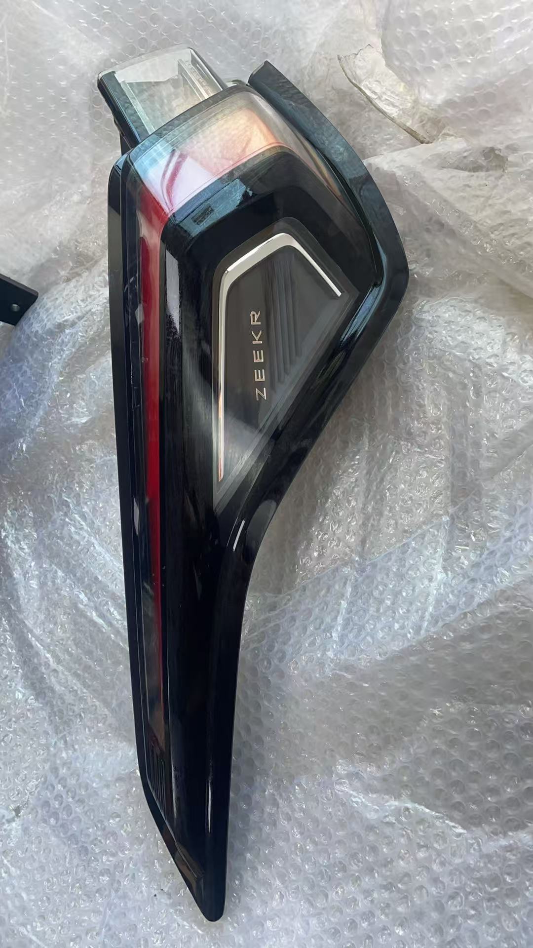 2021-2025 ZEEKR 001 LED TAILLIGHTS USED OEM