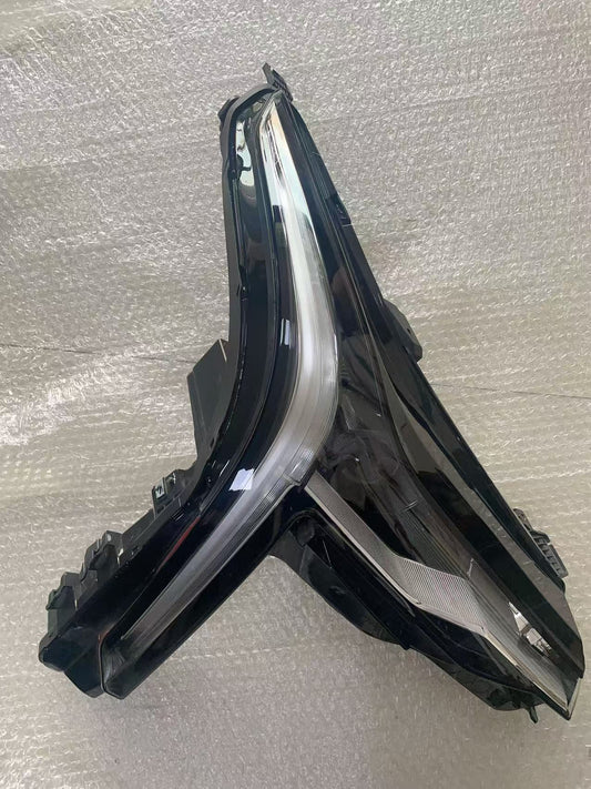 2020 - 2025 CADILLAC CT4 LED EXPORT HEADLIGHT LEFT RIGHT LIKE NEW OE