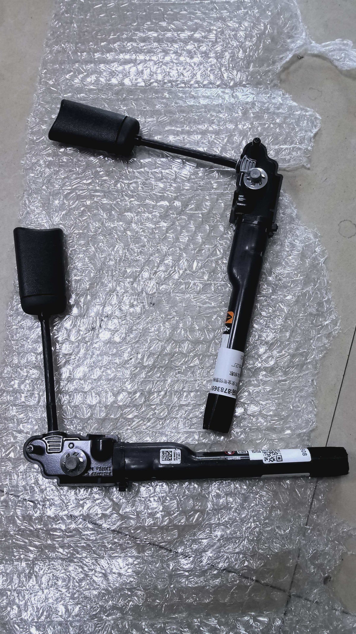 23-27 LYRIQ EV 24-27 BLAZER EV FRONT LH RH SEAT BELT TENSIONERS NEW OEM