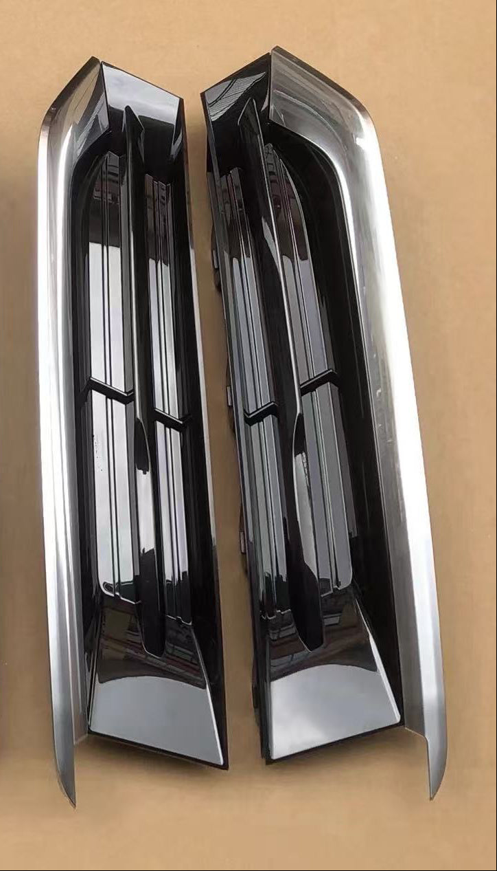 2016-2018 CADILLAC CT6 Front fog lamp BEZEL New OEM GM PAIR