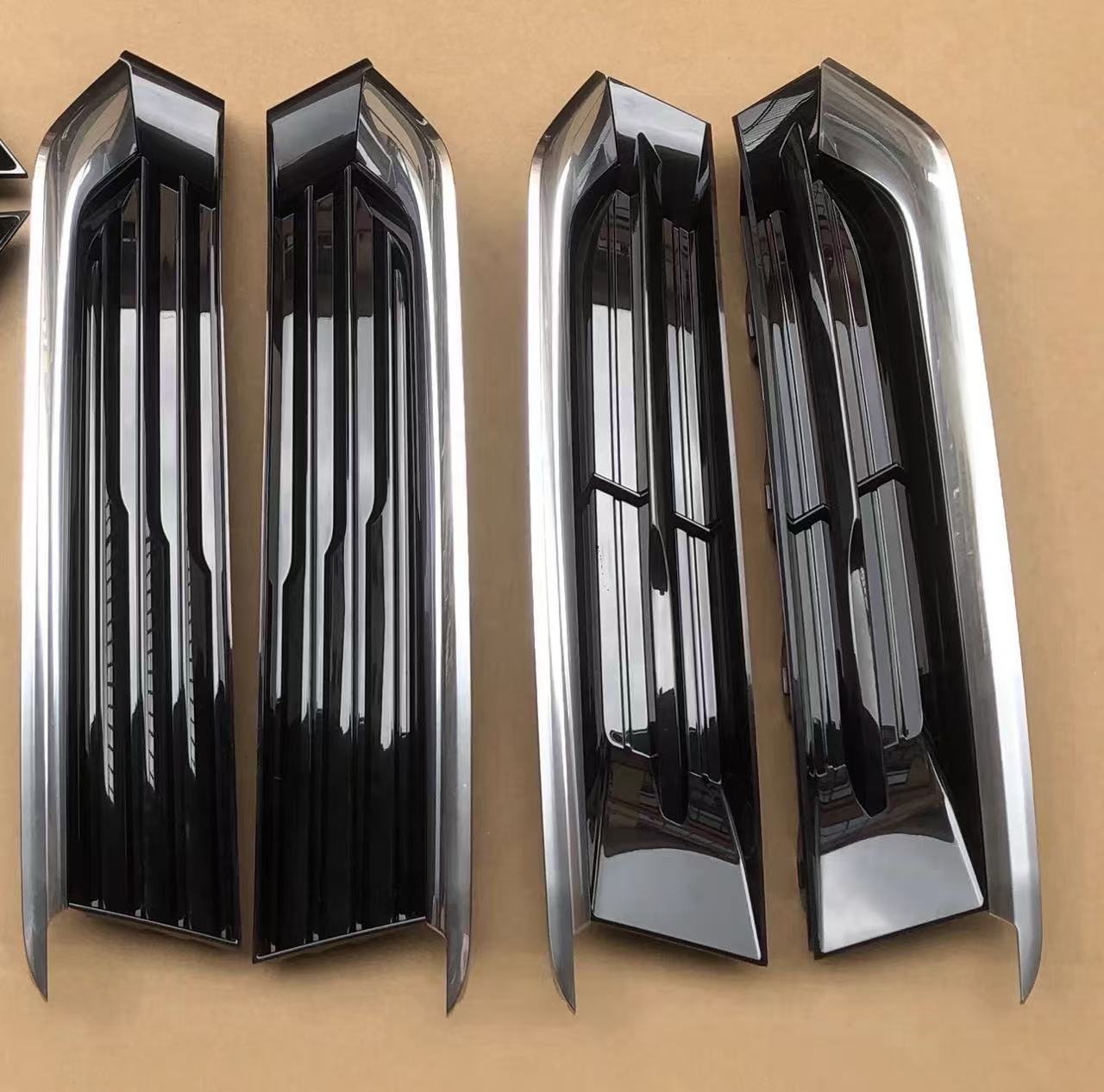 2016-2018 CADILLAC CT6 Front fog lamp BEZEL New OEM GM PAIR