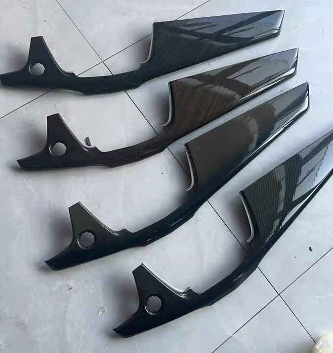 2020-25 CADILLAC XT6 CENTER DASH CARBON APPLIQUE TRIM NEW OEM GM 84793119 84793120