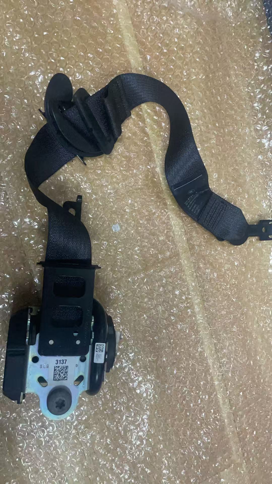 21-27 TRAILBLAZER 20-27 ENCORE GX FR LEFT DRIVER SEAT BELT RETRACTOR NEW OEM GM