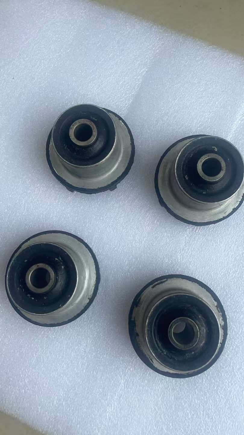 2005-2011 CADILLAC STS FE3 FRONT STRUT MOUNT MOUNTS 25769511 NEW OEM GM