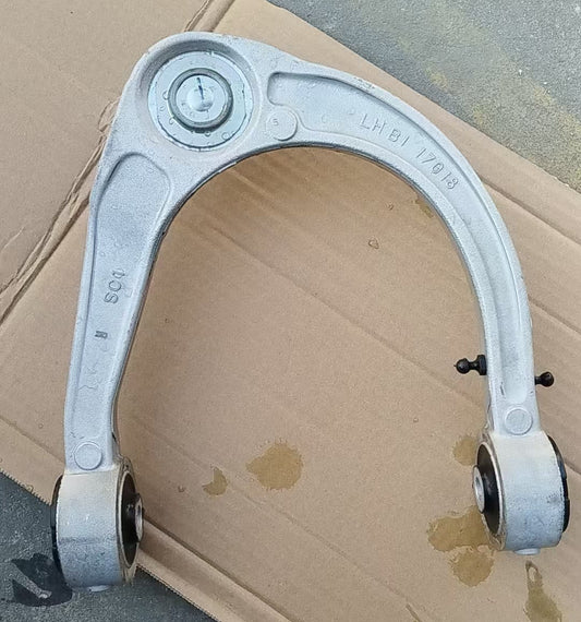 05-11 STS 08-14 CTS 04-09 SRX Front Upper ARM 19181781 19181780 NEW OEM GM