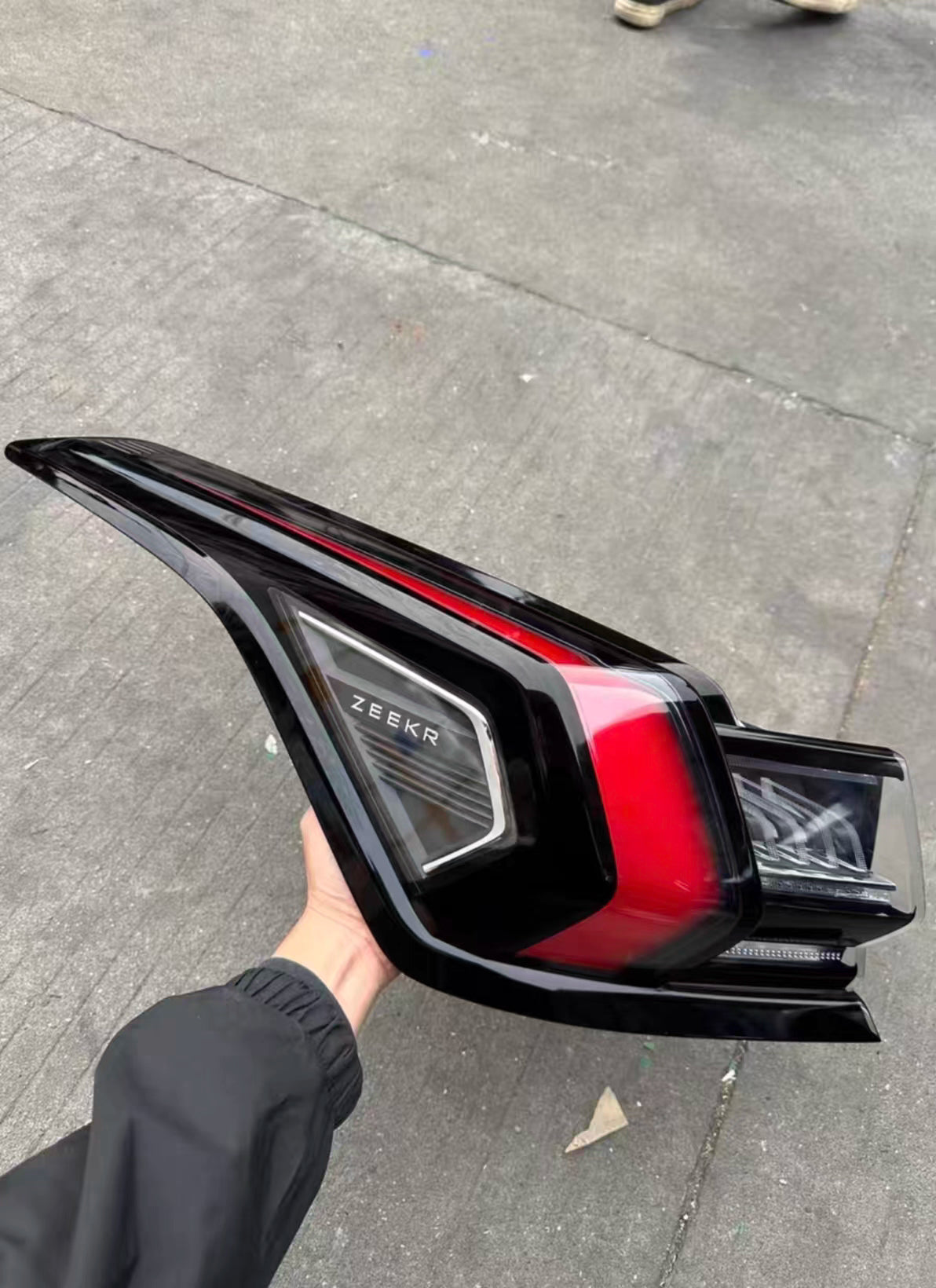 2021-2025 ZEEKR 001 LED TAILLIGHTS USED OEM