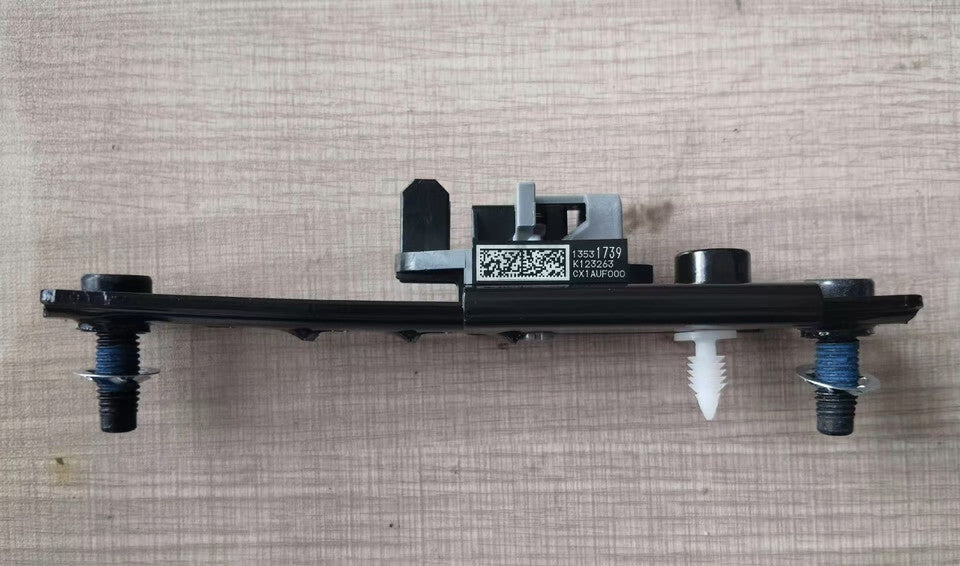 2021-2026 GM FRONT SEAT BELT ADJUSTER OEM GM 13531739 NEW
