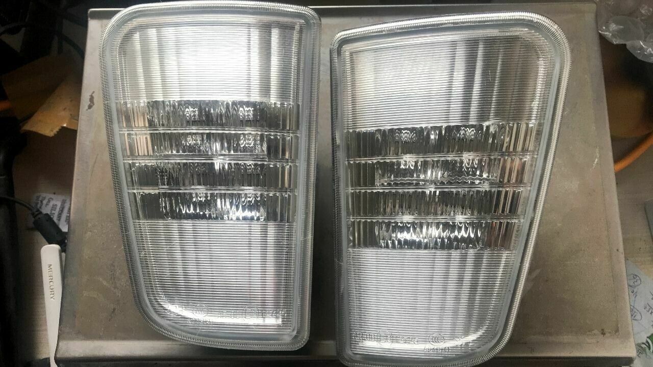 2005-2011 CADILLAC STS LED ECE CLEAR REVERSE LAMPS PAIR SET NEW USED OEM