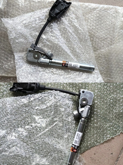 2017-2025 CADILLAC XT5 XT6 FRONT SEAT BELT TENSIONERS NEW OEM GM PAIR
