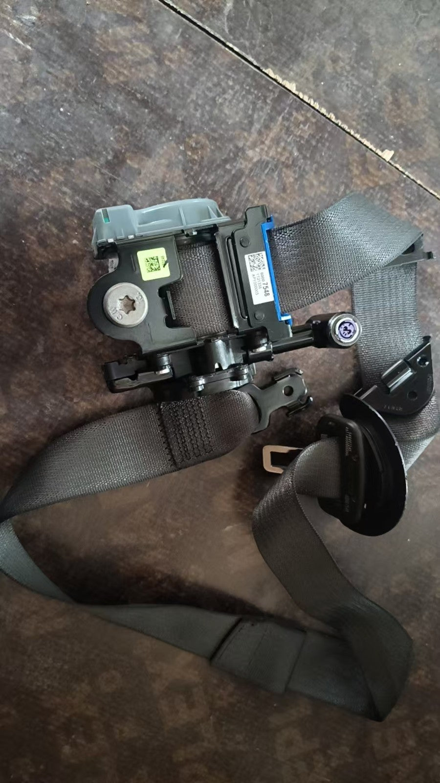 2024-2027 CHEVROLET TRAX FRONT LEFT DRIVER SEAT BELT RETRACTOR NEW OEM GM